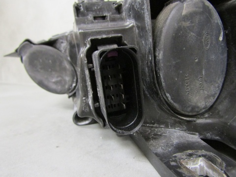LAMPA PRZÓD AUDI A1 8X0 ZWYKŁA 10-14 RH PRAWA 8X0941004