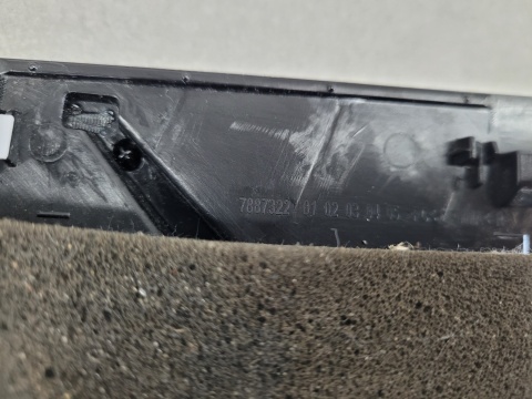 Zaślepka kratka listwa błotnika prawy przód Bmw M3 G80 G81 Lift LCI 23-