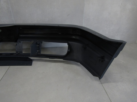 Zderzak przód przedni BMW 7 E32 86-94