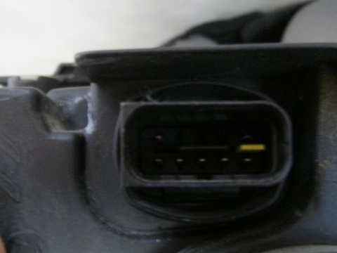 LAMPA PRZÓD CITROEN BERLINGO III MULTISPACE ZWYKŁA PRAWA RH 18-23 9816825080
