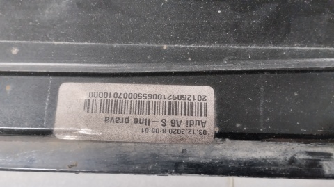 Listwa progowa prawa Audi A6 C8 4K0 S Line 18- sedan kombi