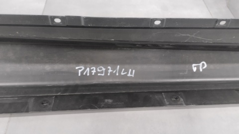 Listwa progowa lewa BMW 8 G14 G15 M Pakiet 18-