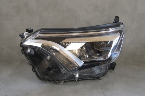 LAMPA PRZÓD TOYOTA RAV4 IV 4 LIFT LED 15-18 LH LEWA