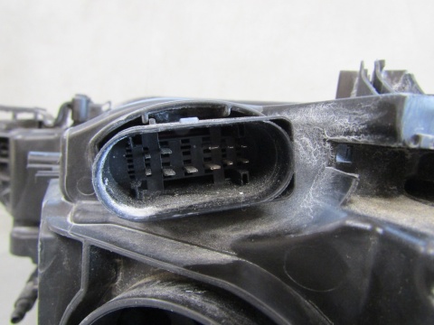 LAMPA PRZÓD AUDI A4 B8 8K0 LIFT KSENON NIESKRĘTNY 11-15 RH 8K0941006C
