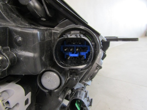 LAMPA PRZÓD KIA NIRO I LIFT HYBRID ZWYKŁA SOCZEWKA 19-22 LH LEWA