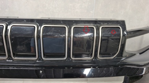 Zderzak przód przedni Jeep Avenger 23-