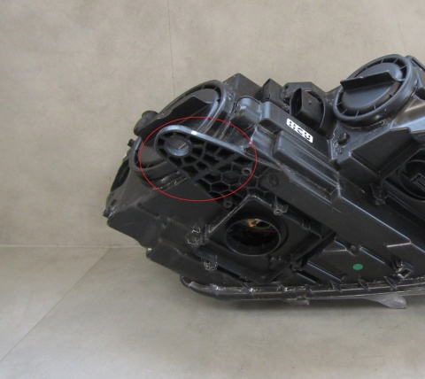 LAMPA PRZÓD SKODA OCTAVIA 3 III KSENON SKRĘTNY 12-16 LH LEWA