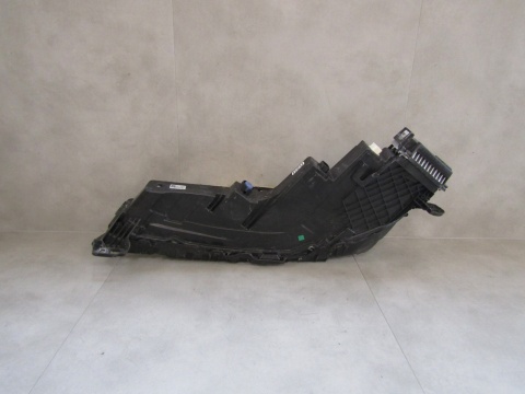 LAMPA PRZÓD BMW 7 G70 LED DRL SVAROWSKI RH PRAWA 22- 5A9CF86-03