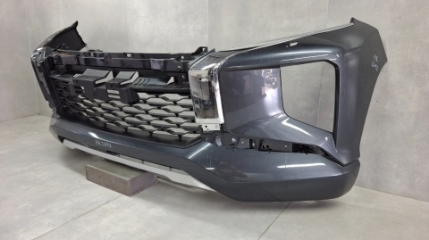 Zderzak przód przedni Mitsubishi L200 V 5 Lift 19-