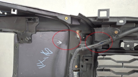 Zderzak przód przedni Mitsubishi L200 V 5 Lift 19-