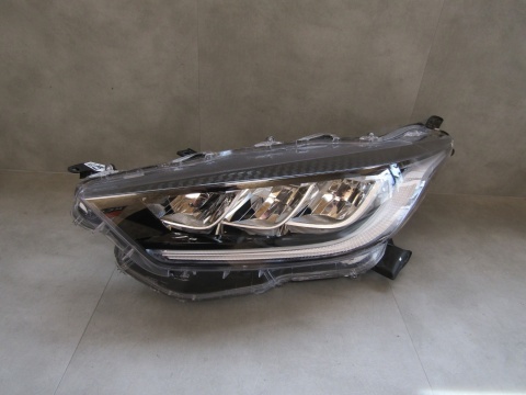 LAMPA PRZÓD TOYOTA YARIS IV 4 LED LH LEWA 20-