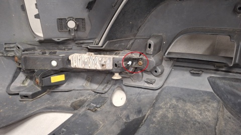 Zderzak przód przedni Land Rover Discovery V 5 17- / + 2x DRL