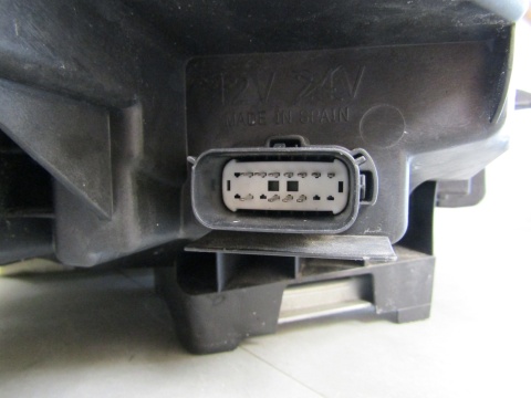 Lampa przód Ford Kuga MK3 LED 19-24 LH LEWA LV4B 13E015 FC