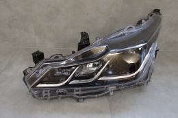 LAMPA PRZÓD TOYOTA COROLLA E21 SEDAN ZWYKŁA SOCZEWKA LH 18- 81150-02T31-00