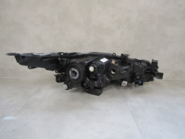 LAMPA PRZÓD TOYOTA COROLLA E21 SEDAN ZWYKŁA SOCZEWKA LH 18- 81150-02T31-00