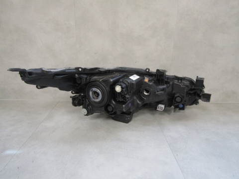 LAMPA PRZÓD TOYOTA COROLLA E21 SEDAN ZWYKŁA SOCZEWKA LH 18- 81150-02T31-00