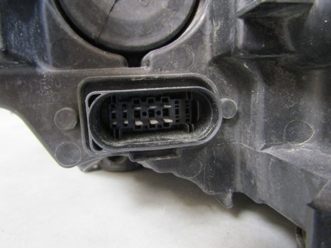 LAMPA PRZÓD SKODA SCALA LED 19-23 RH PRAWA 657941016