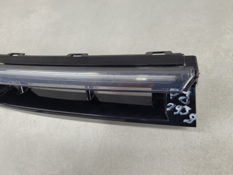 Kratka Led DRL atrapy grilla prawy przód Volkswagen VW Passat B9 3J0 24-