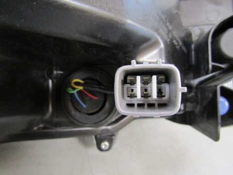LAMPA PRZÓD TOYOTA COROLLA E21 SEDAN ZWYKŁA SOCZEWKA LH 18- 81150-02T31-00