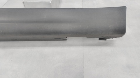 Listwa progowa prawa Mini Cooper S F55 5d 13- 51777315524