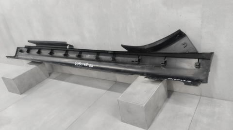 Listwa progowa prawa Mini Cooper S F55 5d 13- 51777315524
