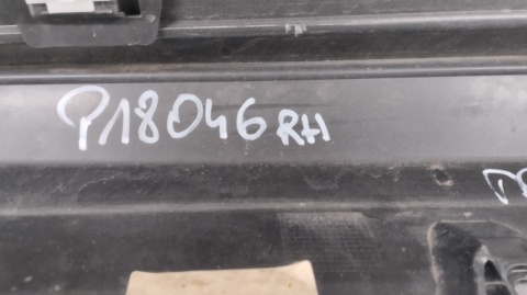 Listwa progowa prawa Mercedes C 205 CABRIO AMG 14-