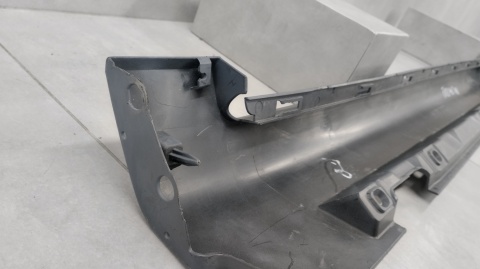 Listwa progowa prawa Volvo V50 S50 04-12 komplet