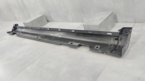 Listwa progowa prawa Volvo V50 S50 04-12 komplet