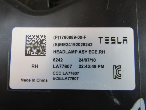 LAMPA PRZÓD TESLA 3 HIGHLAND LIFT LED RH PRAWA 24- 1760889-00-F