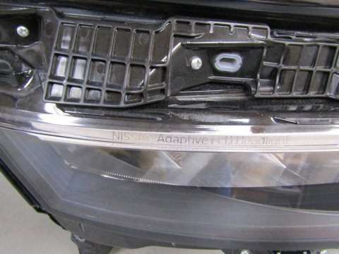 LAMPA PRZÓD NISSAN QASHQAI 3 III J12 21-24 LED ADAPTIVE RH PRAWA 100-8D02J