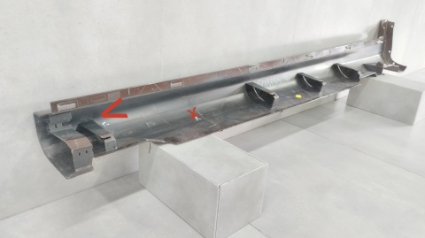 Listwa progowa prawa Volovo XC60 XC-60 LIFT 13-17