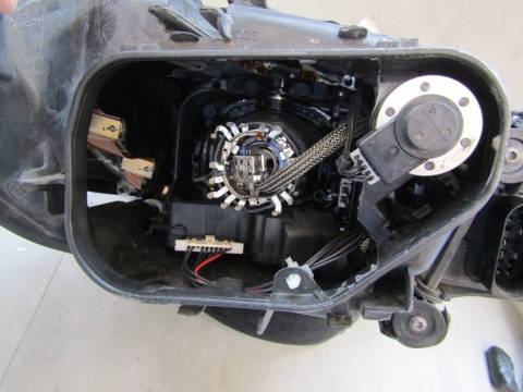 Lampa przód Audi Q7 4L LIFT KSENON SKRĘTNY 09-15 LH LEWA 4L0941003AD