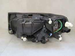 LAMPA PRZÓD SKODA SUPERB I KSENON NIESKRĘTNY RH PRAWA 01-06