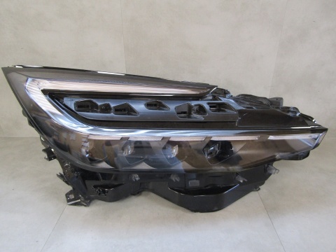 LAMPA PRZÓD TOYOTA C-HR II 23- RH PRAWA FULL LED 81110-F4240-00