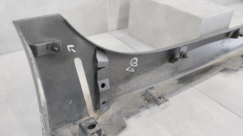 Listwa progowa lewa Nissan Leaf II ZE1 17- gg440-0275c-c