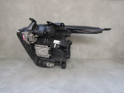 LAMPA PRZÓD KIA SPORTAGE V LED RH PRAWA 21- 92102R2000