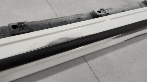 Listwa progowa lewa Volvo XC90 II 18- lift XC 90