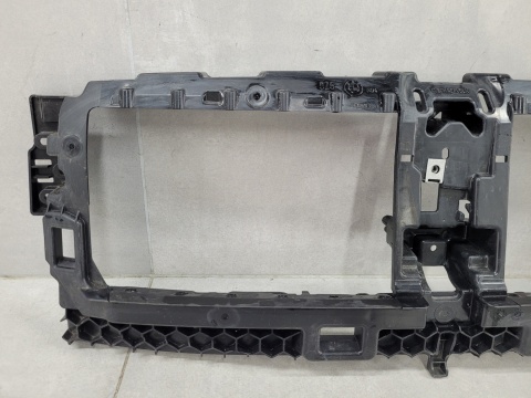 Kierownica wlot powietrza pas przód BMW i4 G26 21-