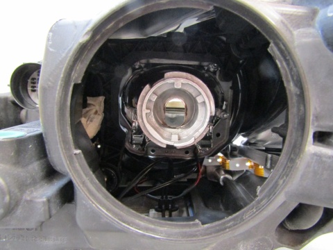 LAMPA PRZÓD JAGUAR XF X250 LIFT KSENON RH PRAWA 11-15 CX23-13W029
