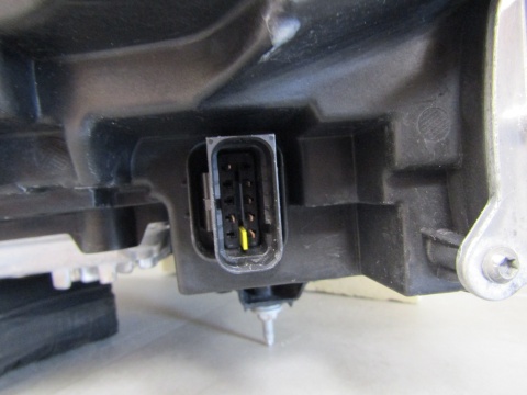 LAMPA PRZÓD OPEL CORSA F FULL LED LUX 19-23 RH 9829463480