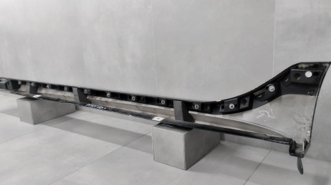 Listwa progowa prawa Jaguar XE 760 sport 14- gx7M-101d56-a
