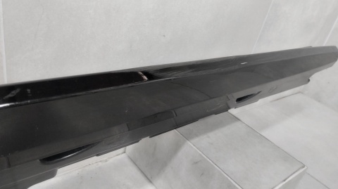 Listwa progowa prawa Bentley BENTAYAGA S 15-