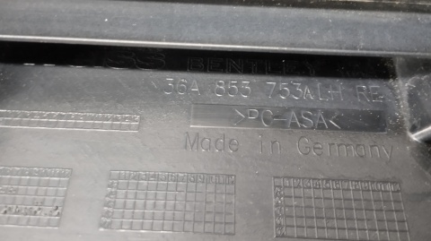 Listwa progowa prawa Bentley BENTAYAGA S 15-