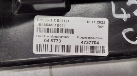 Listwa progowa prawa Bentley BENTAYAGA S 15-