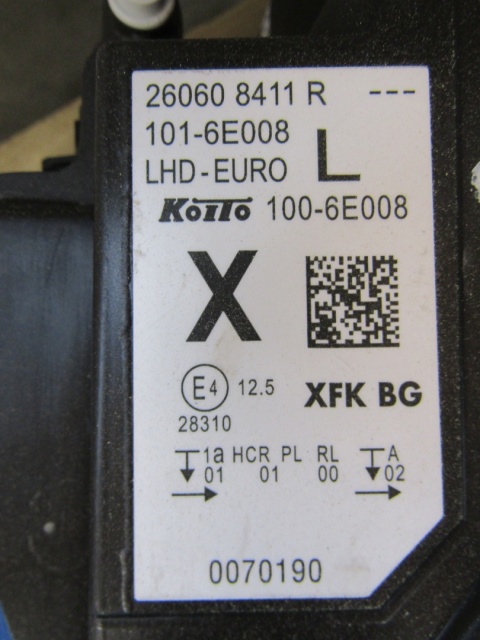 LAMPA PRZÓD RENAULT KANGOO IV ZWYKŁA Z LED LH LEWA 21- 260608411R