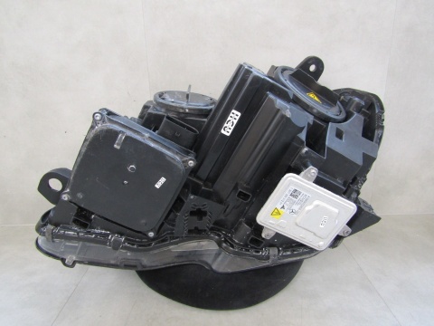 LAMPA PRZÓD MERCEDES W204 LIFT KSENON SKRĘTNY ILS CZARNA AMG RH PRAWA 11-14