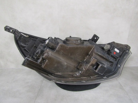 Lampa przód Kia Rio 3 III ZWYKŁA 11- LH 92101 1WXXX
