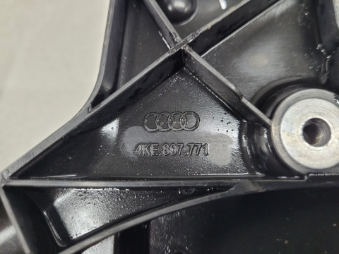 Kierownica powietrza roleta żaluzja Audi E Tron E-tron 4KE 18-23