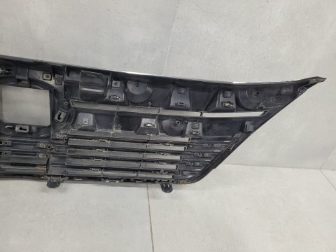 Grill atrapa zderzaka przód Toyota Vellfire 08-15