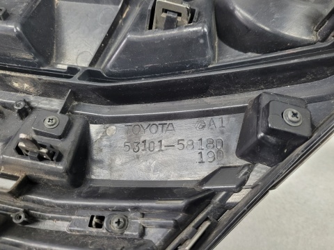Grill atrapa zderzaka przód Toyota Vellfire 08-15